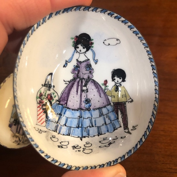 Hand painted enamel trinket dishes - Picture 3 of 10